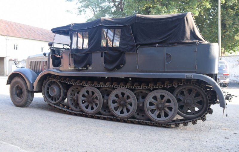 sdkfz812t20.jpg